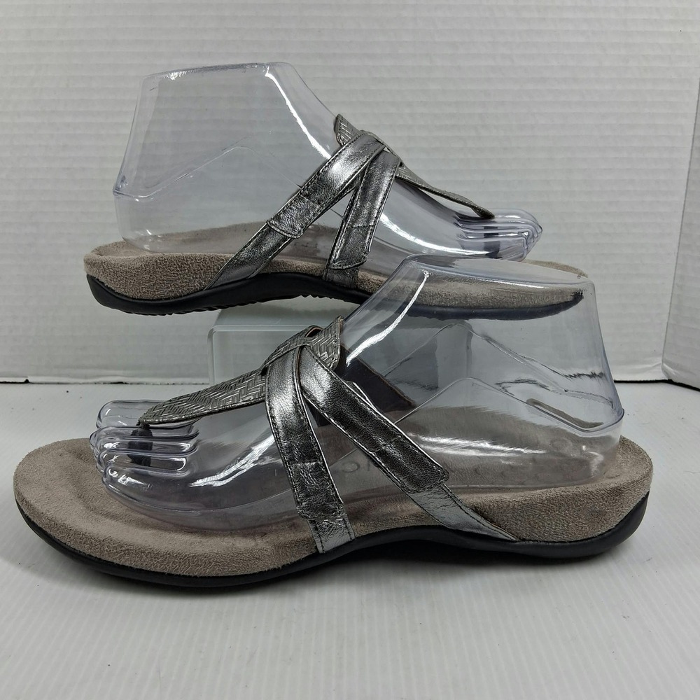 Vionic Karley Metallic Pewter Orthotic Thong Sandals Womens 8 Silver Woven Strap